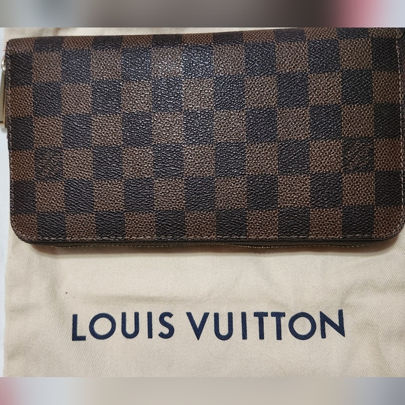 Louis Vuitton Damier Ebene Checkered Brown Wallet With Gold Hardware - Picture 1 of 16